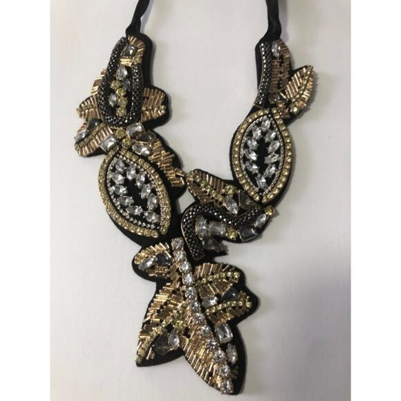 Baroque Statement Necklace - Picture 2 of 6